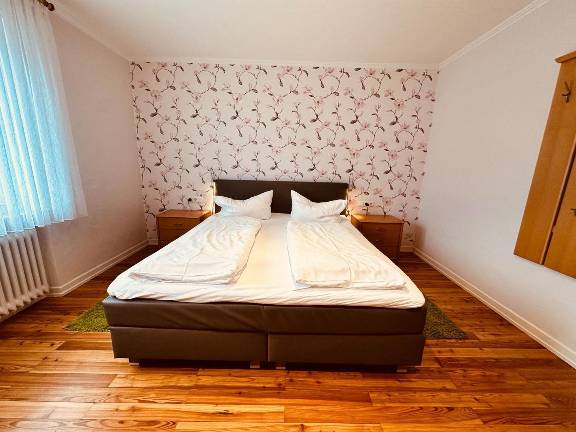 Ferienwohnungen Weingut Kilburg ブラウンエーベルク 部屋 写真